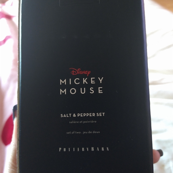 Pottery Barn+Disney Collection Mickey and Minnie Salt and pepper Shakers* - Picture 3 of 4